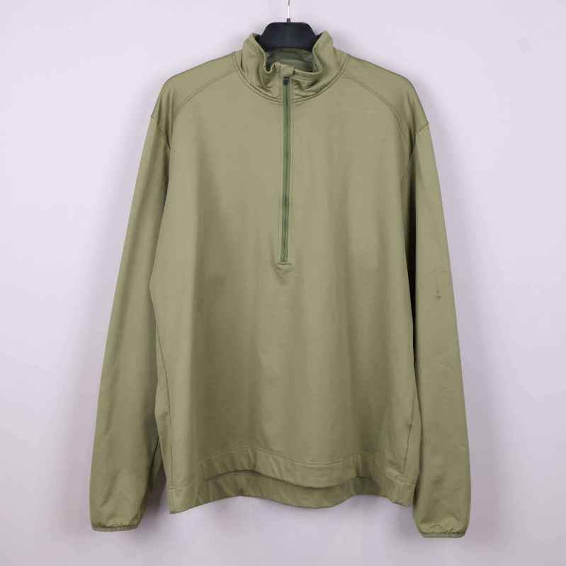 Tröja med hög krage framifrån