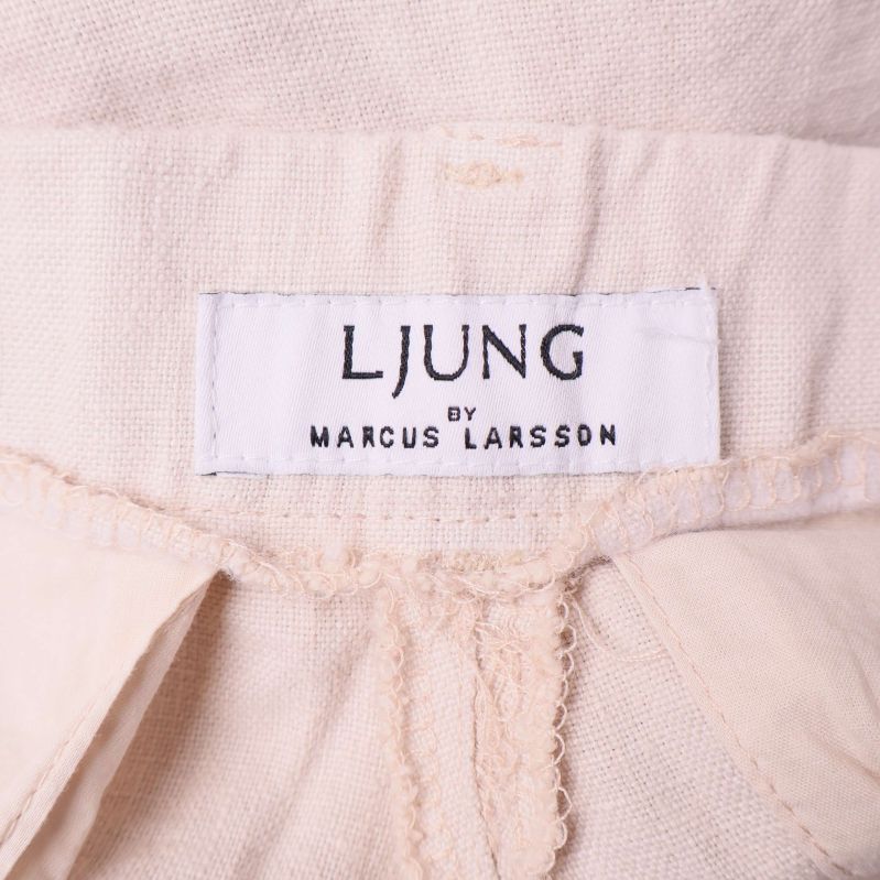 Närbild på etikett med varumärket LJUNG