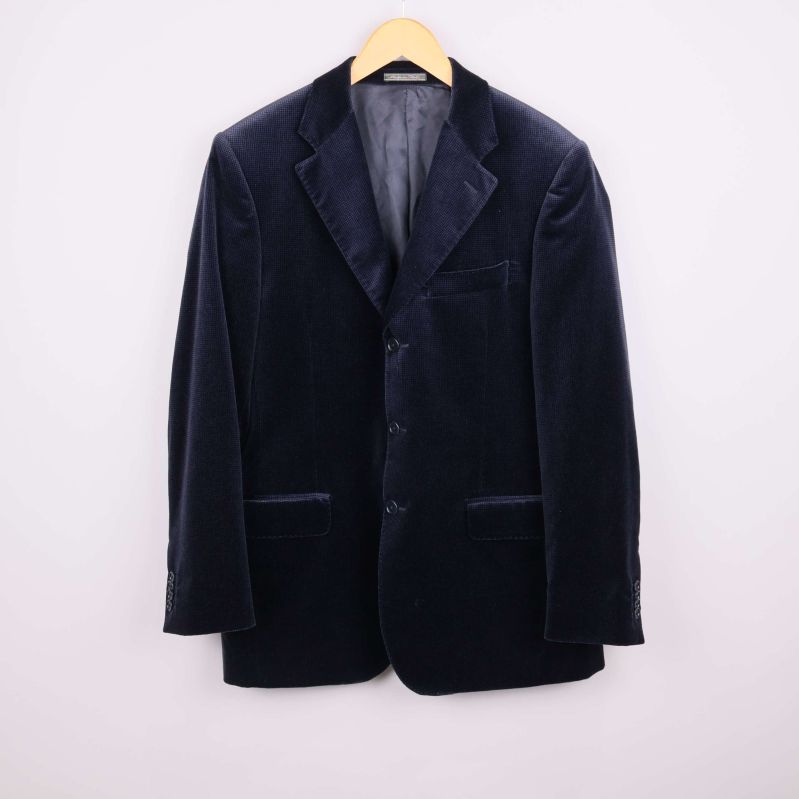 Mörk sammetskavaj framifrån