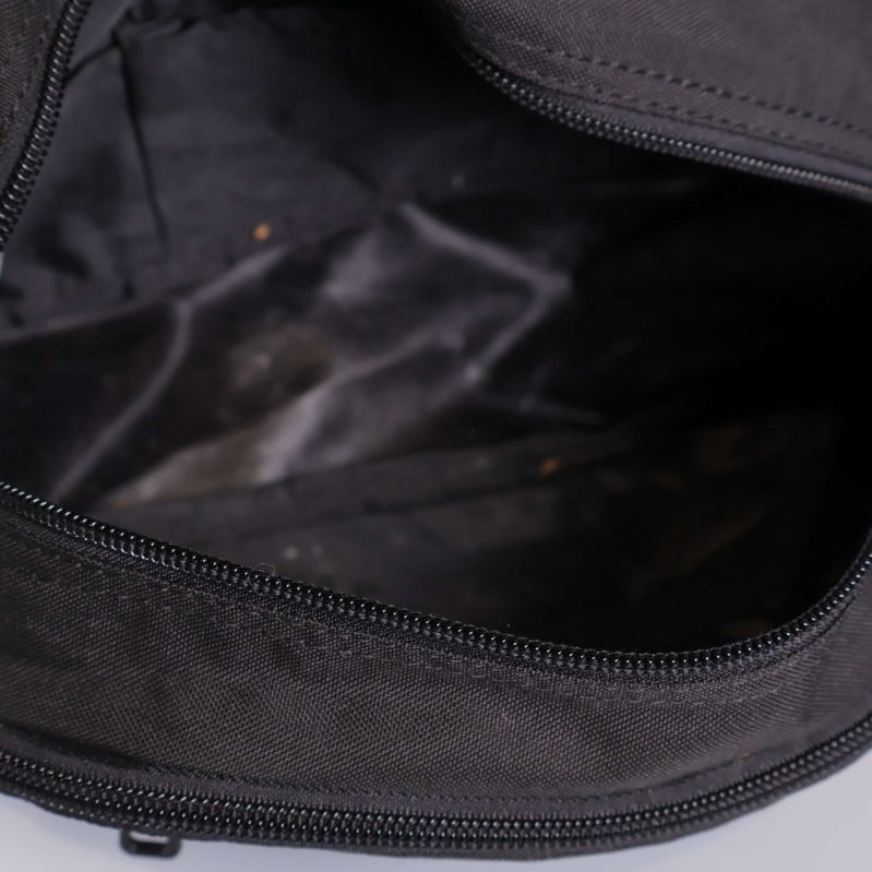 Närbild på necessärens invändiga foder