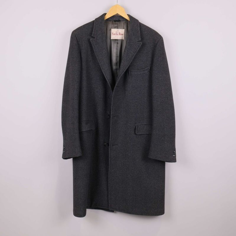 Mörkgrå lång rock fotograferad framifrån