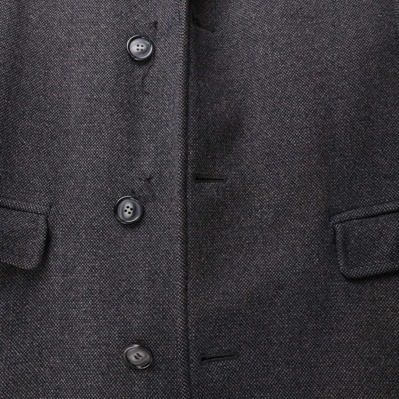 Två övre knappar är lösa