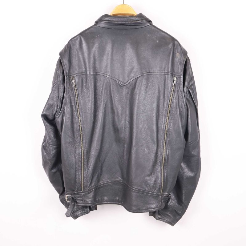 Rygg med dekorativa sömmar