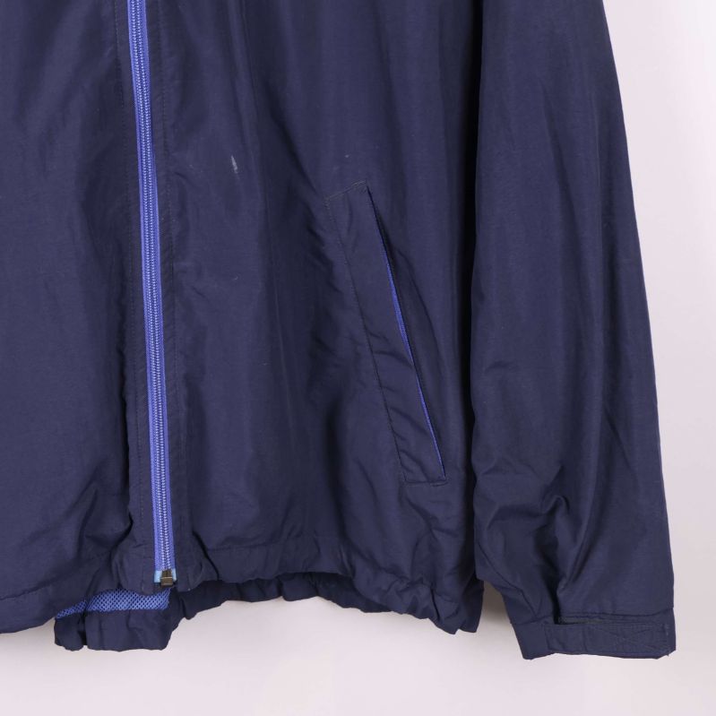 Detaljerad ficka med dragkedja