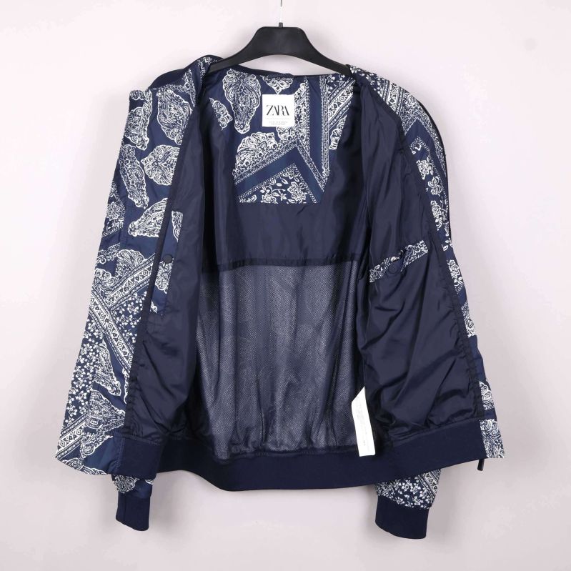 Muddkant och paisleymönster