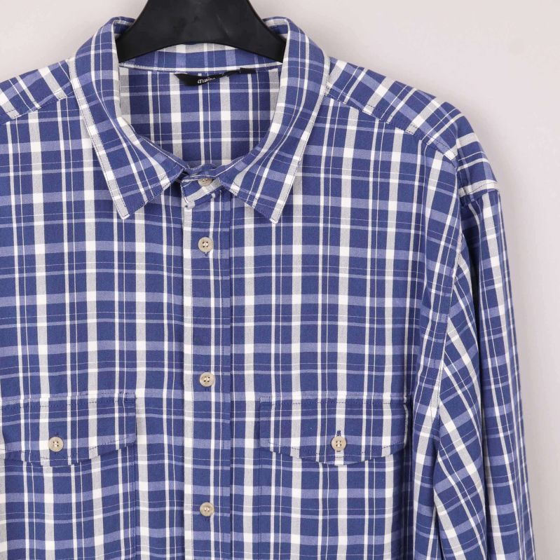 Skjorta med klassisk krage och XL-storlek