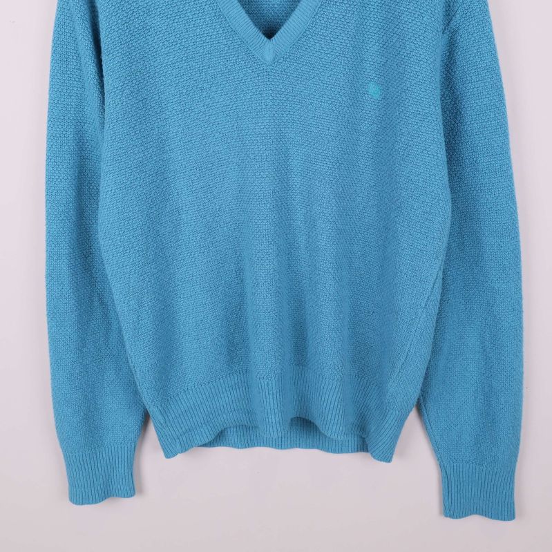 Närbild på tröjans nederkant