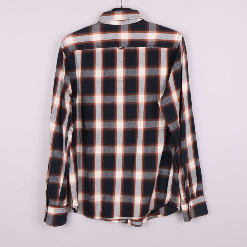 Nederkant och tygstruktur