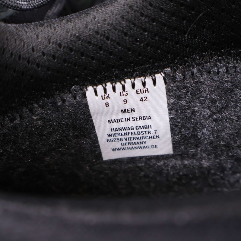 Storleks- och tillverkningsetikett i kängans insida