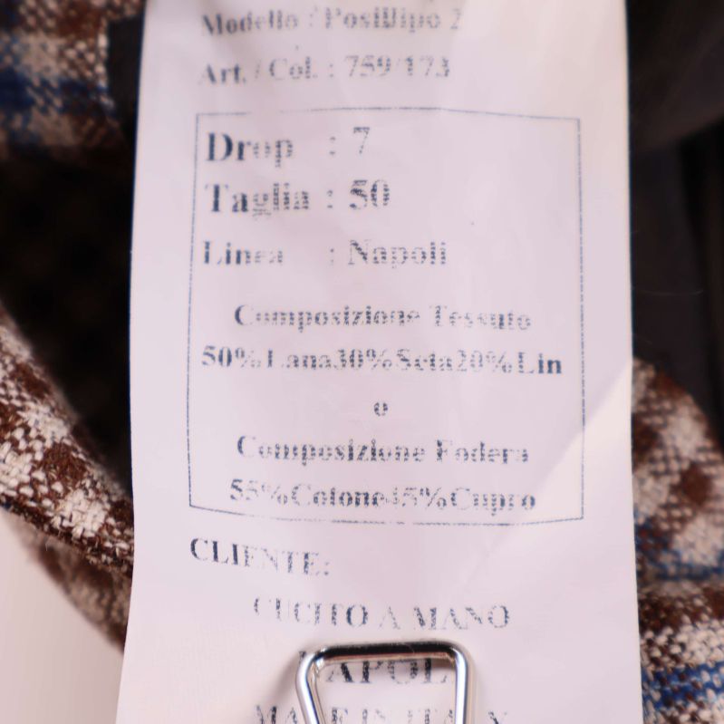 Materiallapp med sammansättning och storleksinformation