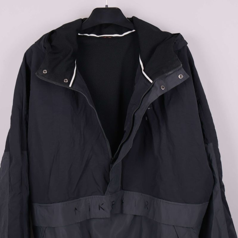 Vindjacka från Nike Air med öppen dragkedja och meshfoder
