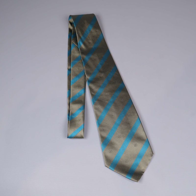 Uppvikt randig slips i blått och grågrönt