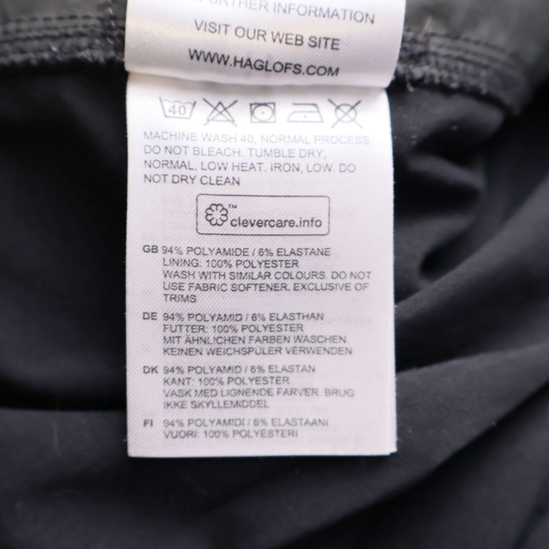 Materialetikett med sammansättning på engelska och tyska