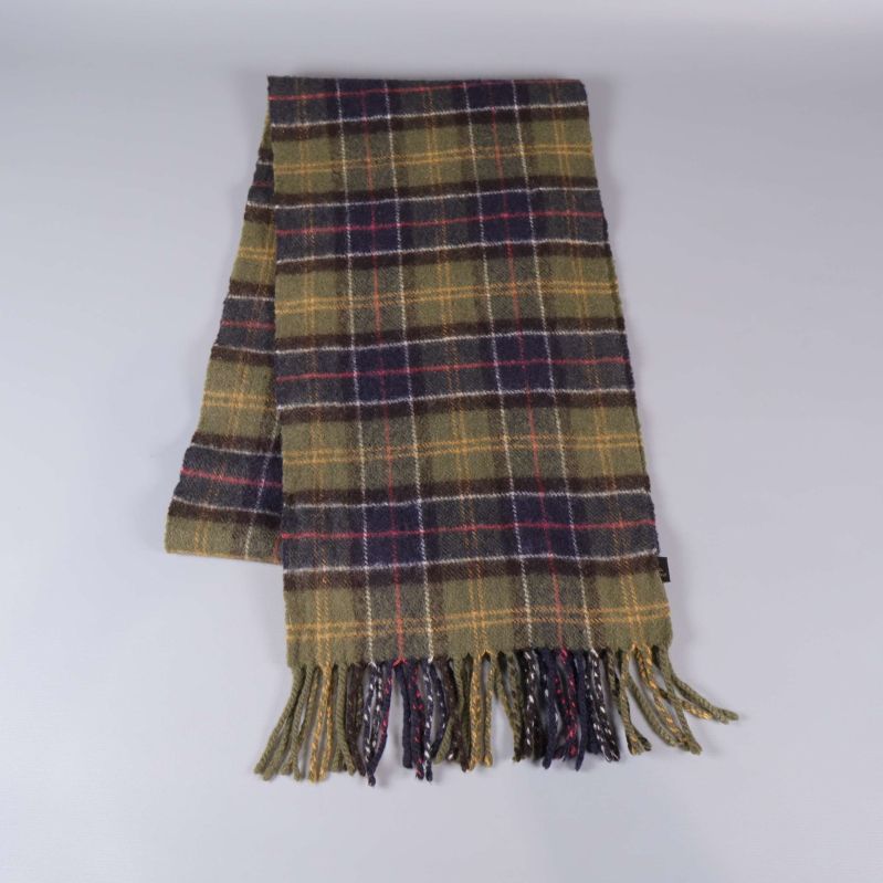 Rutig halsduk i gröna och gula toner med fransar