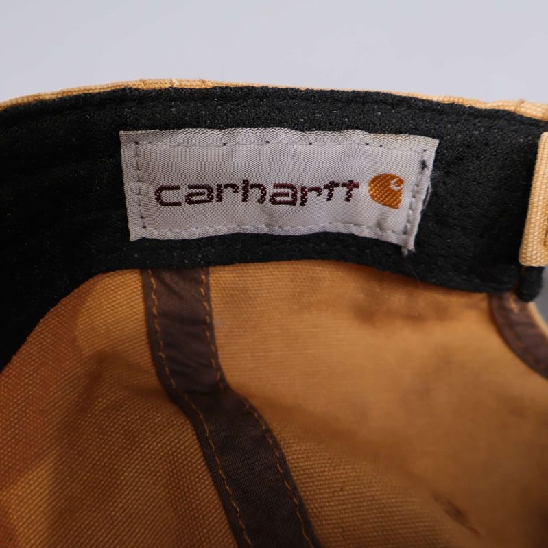 Carhartt-etikett på insidan av kepsen