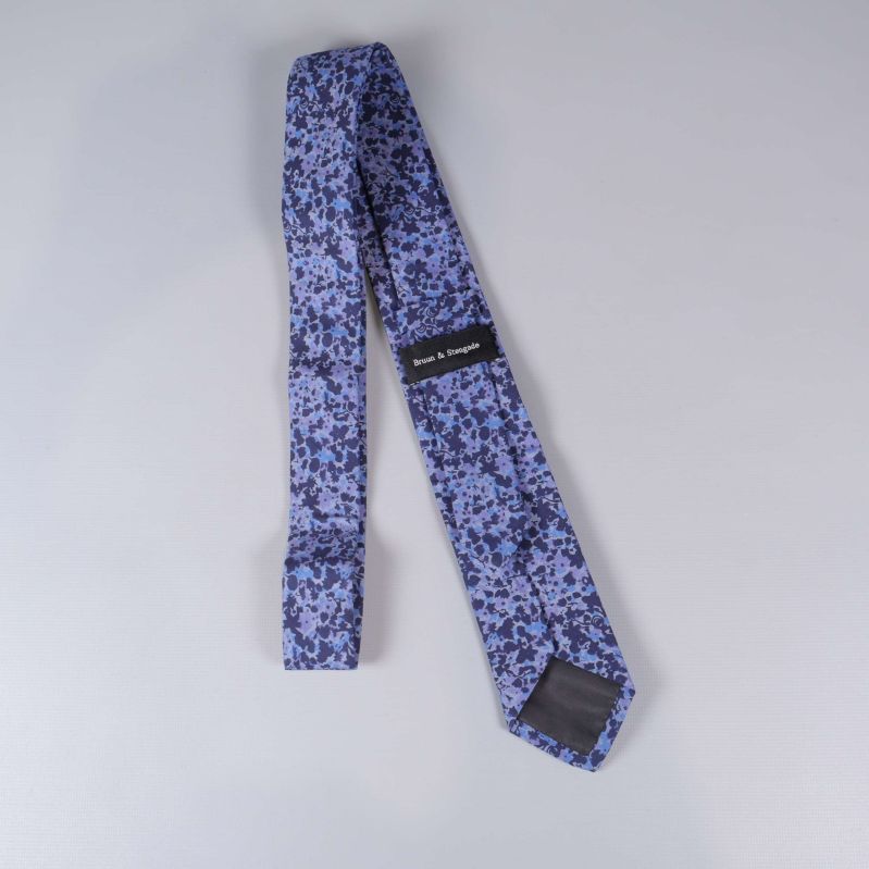 Slipsens baksida med synlig märkning Bruun & Stengade