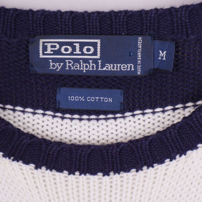 Närbild på etikett från Polo by Ralph Lauren och materialangivelse