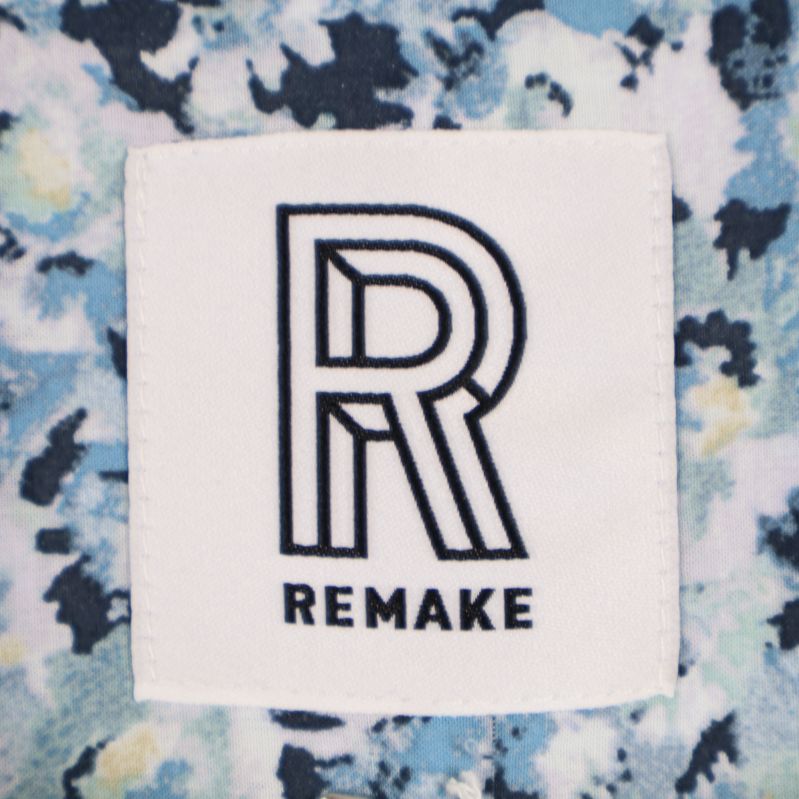 Remake-märket på klänningens insida