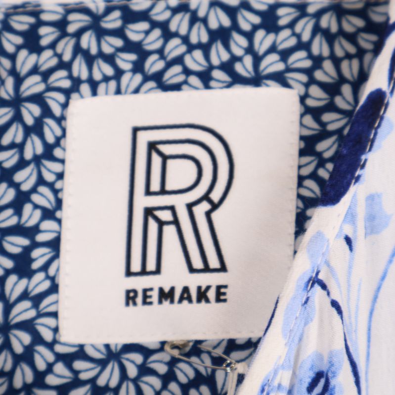 Remake-märke sytt på insidan av klänningen