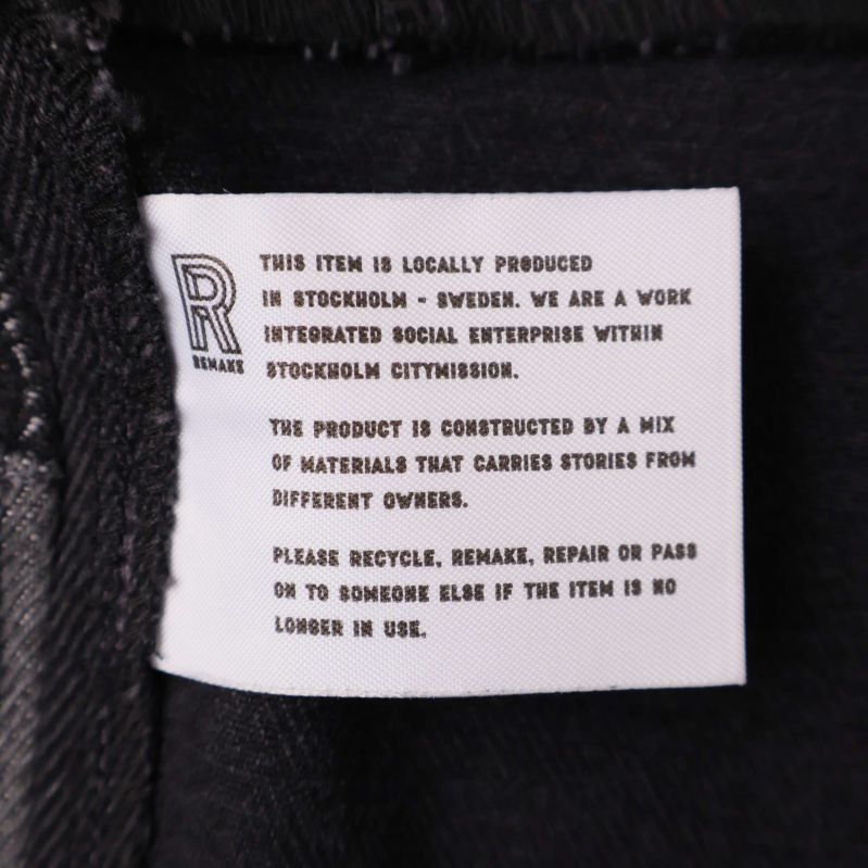 Textetikett med information om lokalt tillverkad produkt