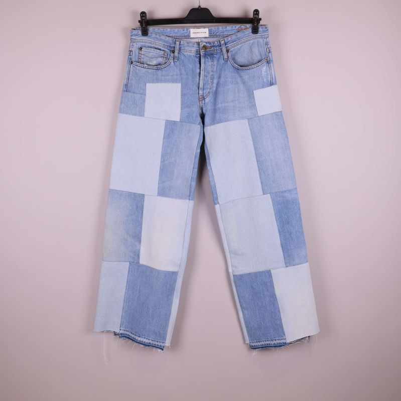 Patchwork jeans framtill med breda ben och råa kanter
