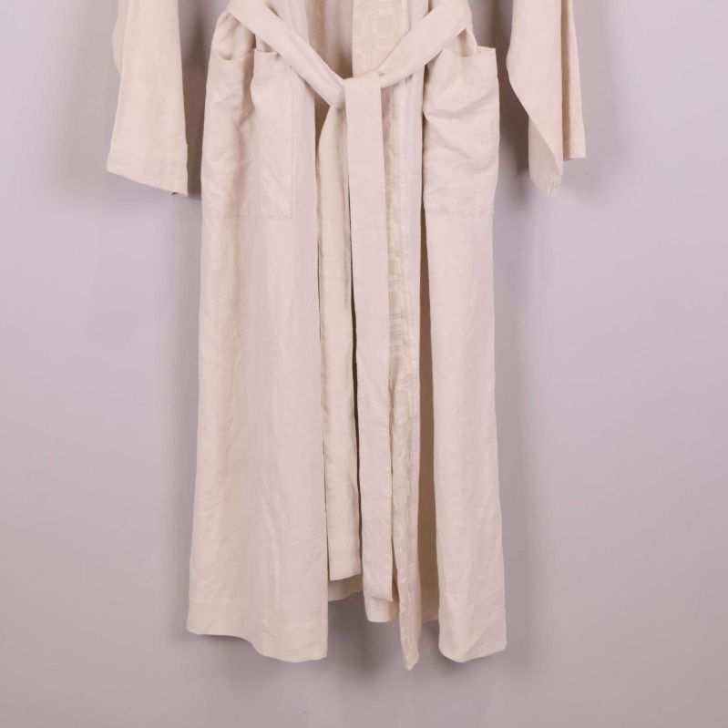 Nedre delen av kimono med skärp och fickor