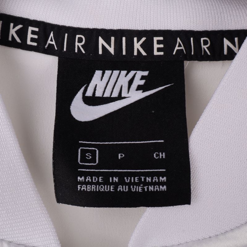 Nike logotyp och storleksetikett