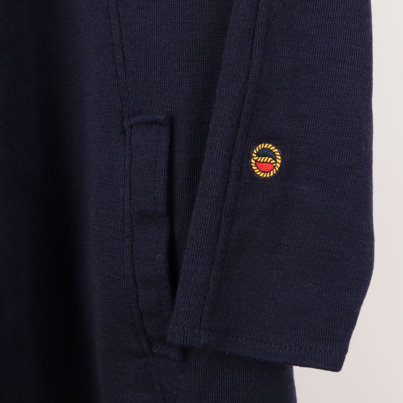Kappärm med ficka och broderad logo