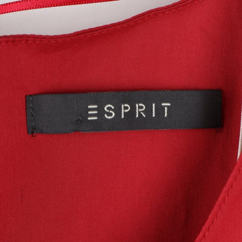 Esprit varumärkesetikett på klänningens insida