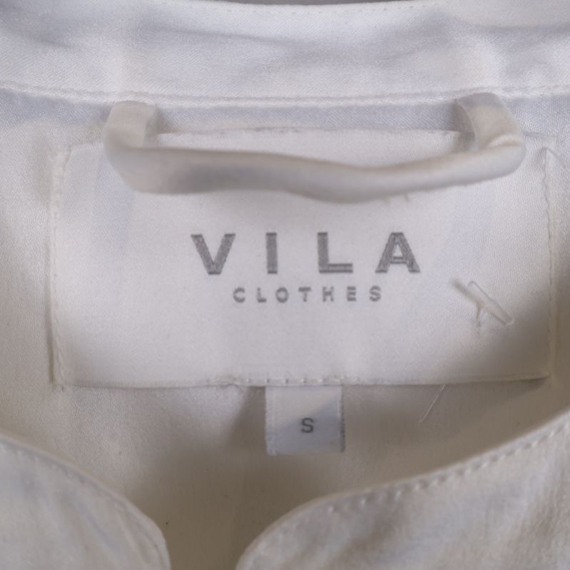 VILA klädmärke och storlekslapp