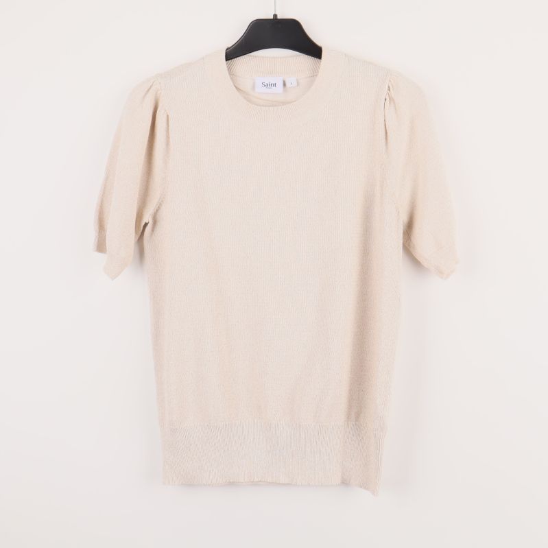 Ljusbeige kortärmad tröja framifrån