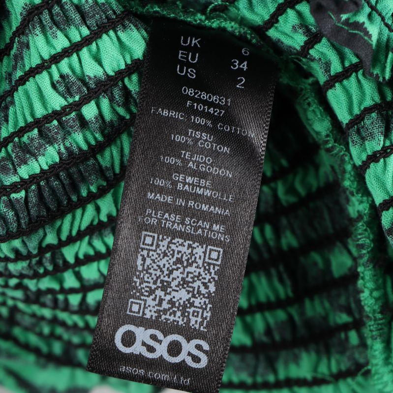 Asos etikett på gröna blusen