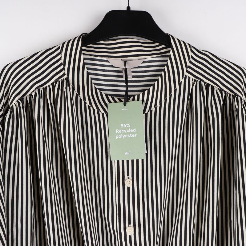 Etikett med materialinformation: polyester