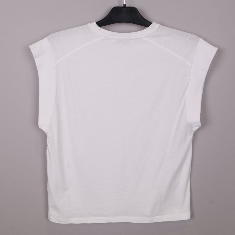 Baksidan av vit t-shirt 