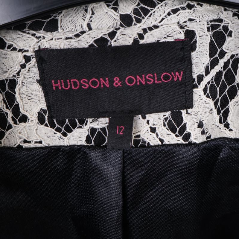 Hudson & Onslow etikett på blazer