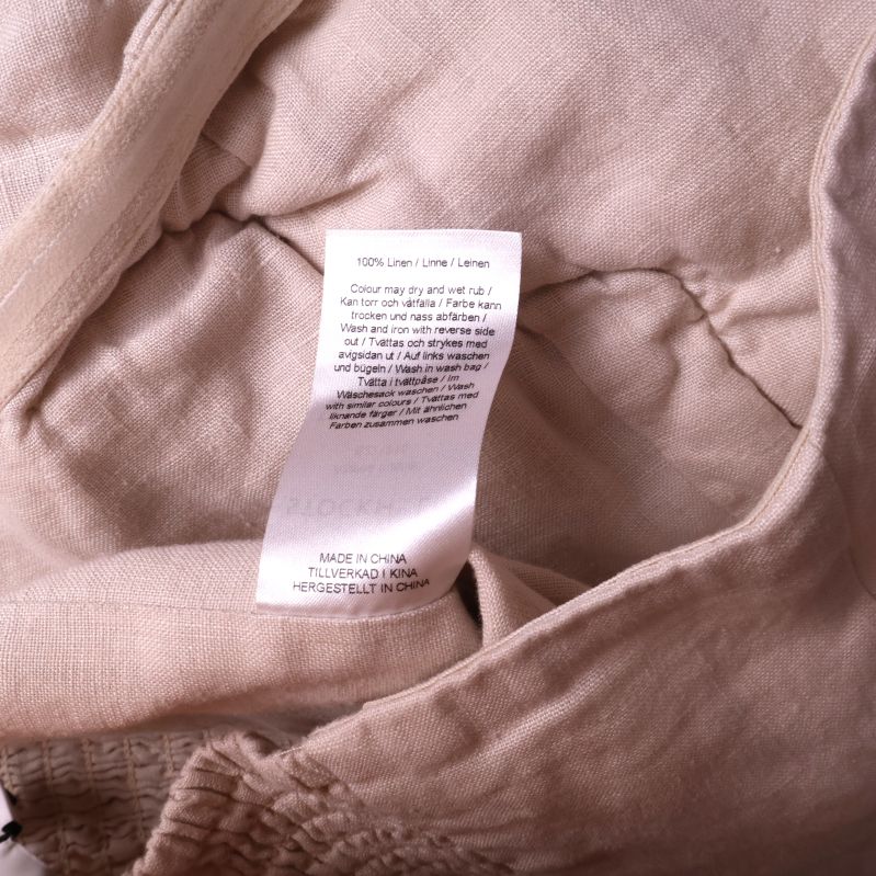 Innerematerial och detaljerad etikett