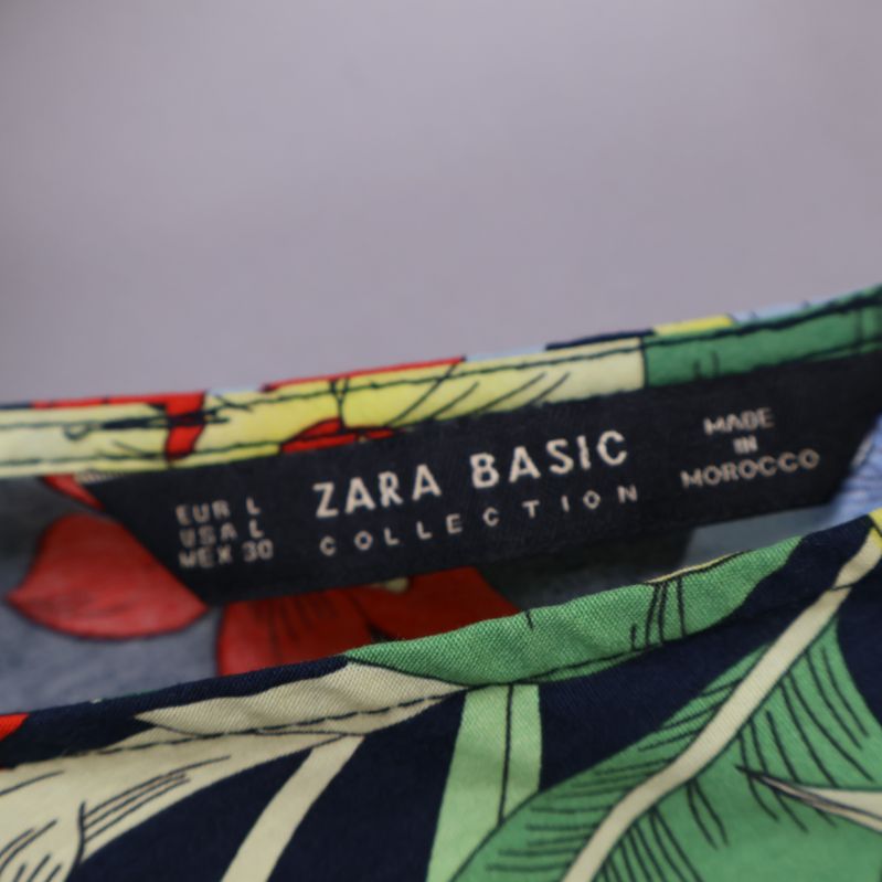 Zara Basic märkesetikett.