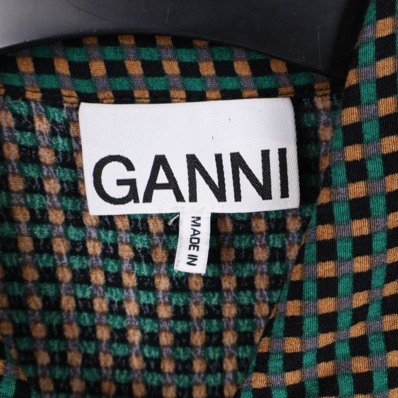 Ganni etikett i rutigt tyg