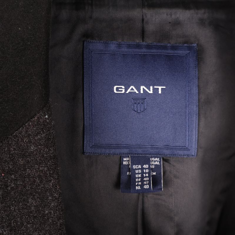 Inre etikett med GANT-logotyp
