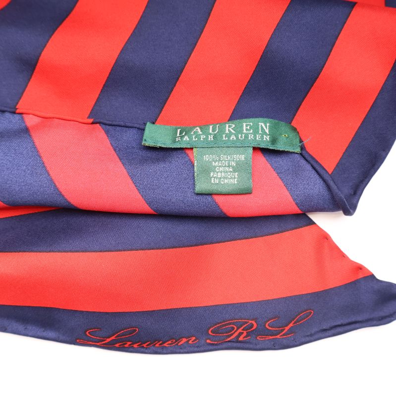 Randig scarf med Lauren Ralph Lauren etikett
