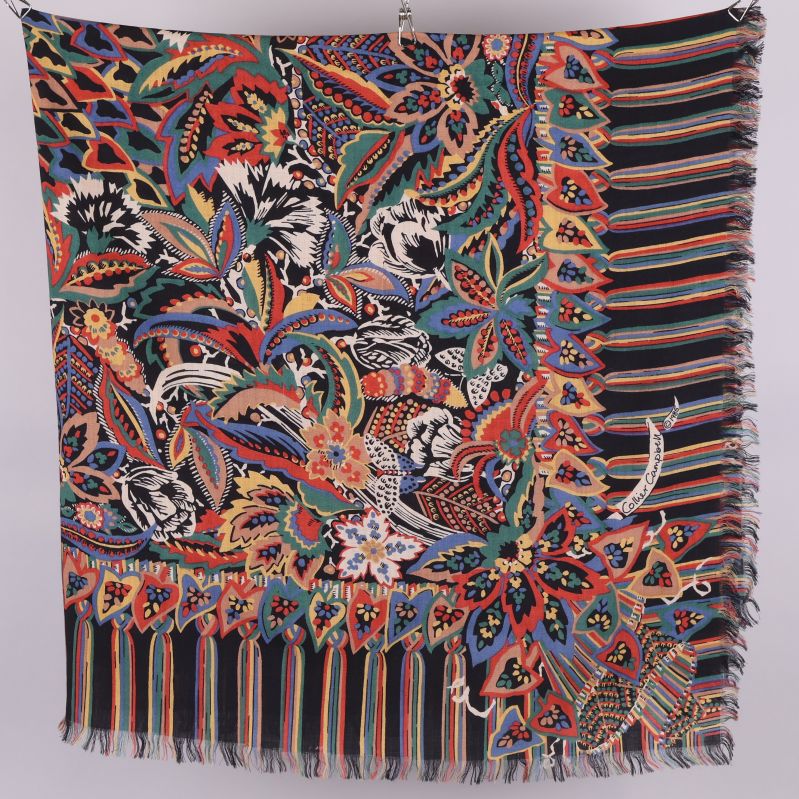 Färgglad mönstrad scarf