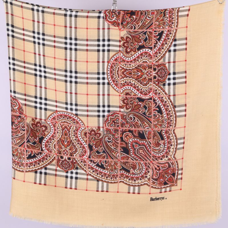 Halsduk med rutigt och paisley-mönster i beige och rött