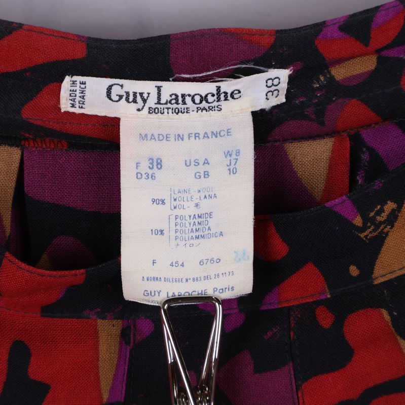 Märkes etikett och material info