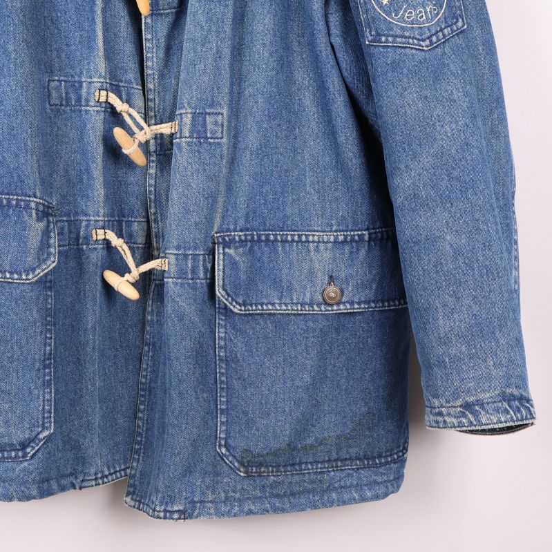 Bild nertill, fläck vid fickan