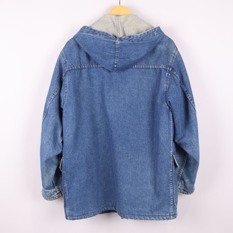 Baksida av jeansjackan