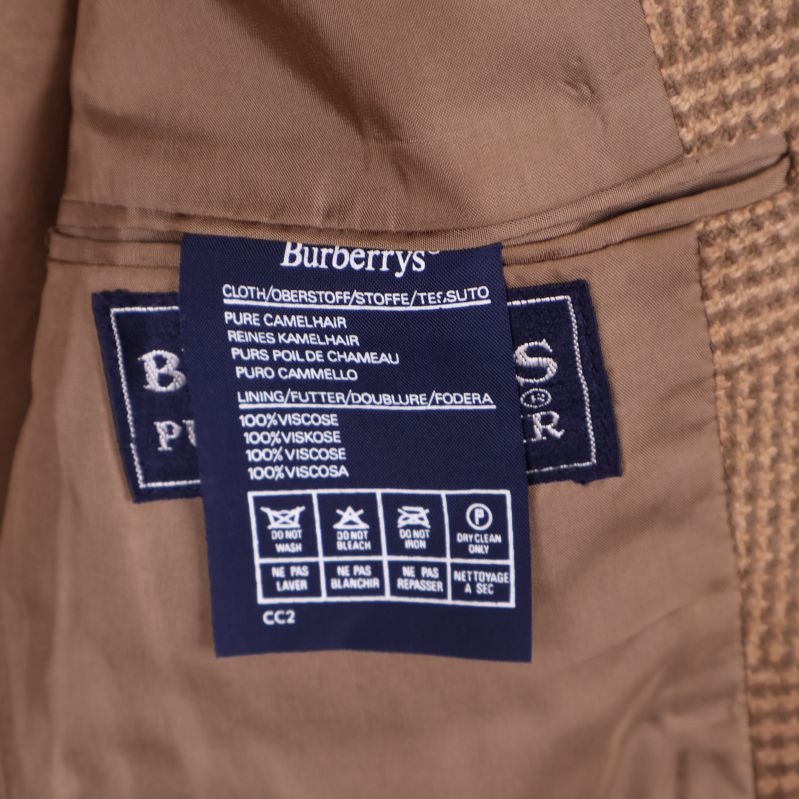 Materialetikett med skötselråd