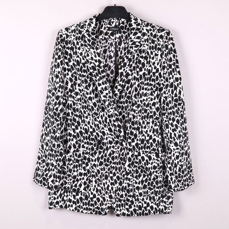 Leopardmönstrad kavaj framifrån