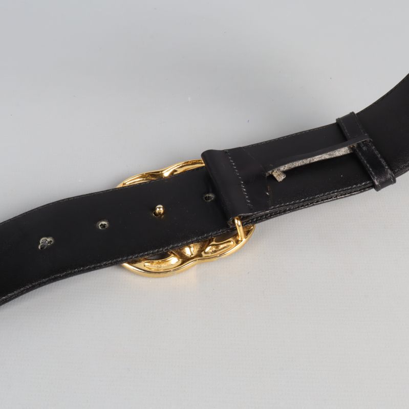 Bältets justerbara del i närbild