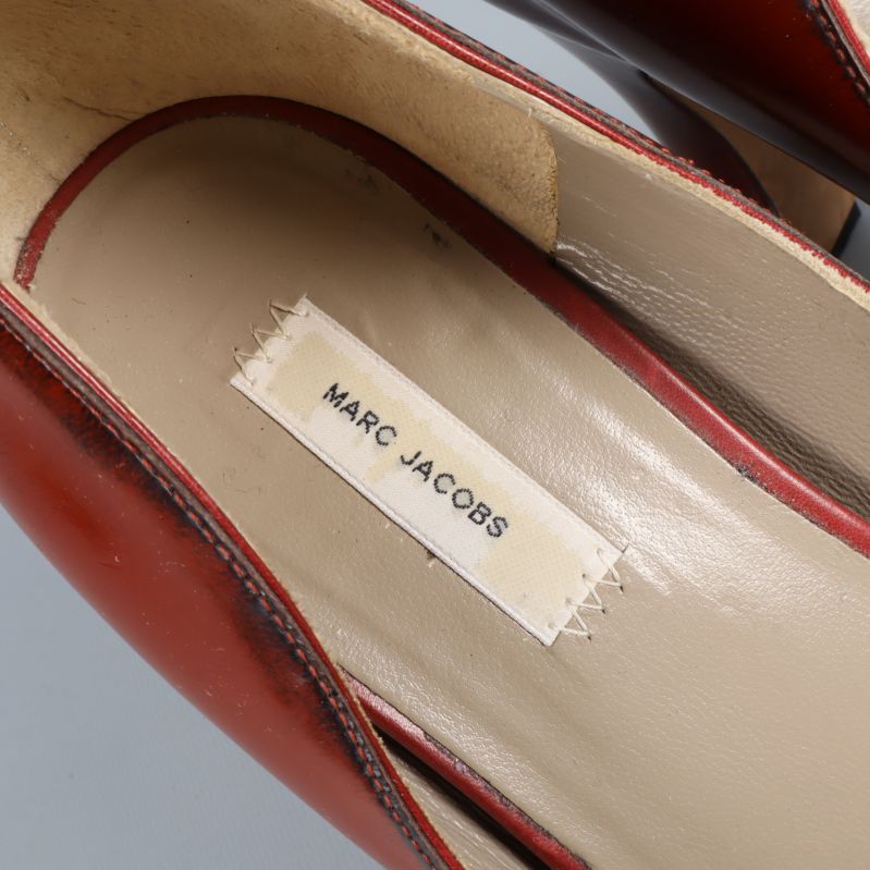 Marc Jacobs logotyp på innersulan