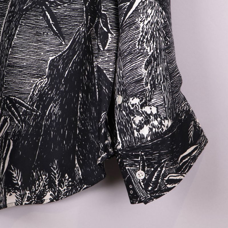 Närbild av skjortärm och manschett